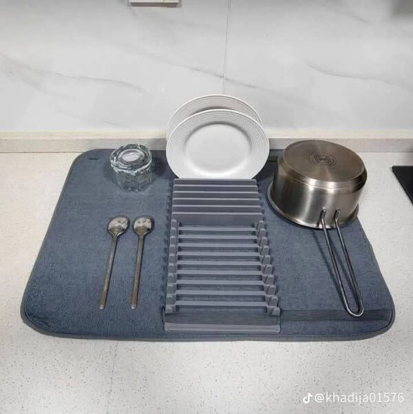 منشفة تجفيف مع حامل صحون قابل للطي – حل ذكي لتنظيم وتجفيف الأطباق